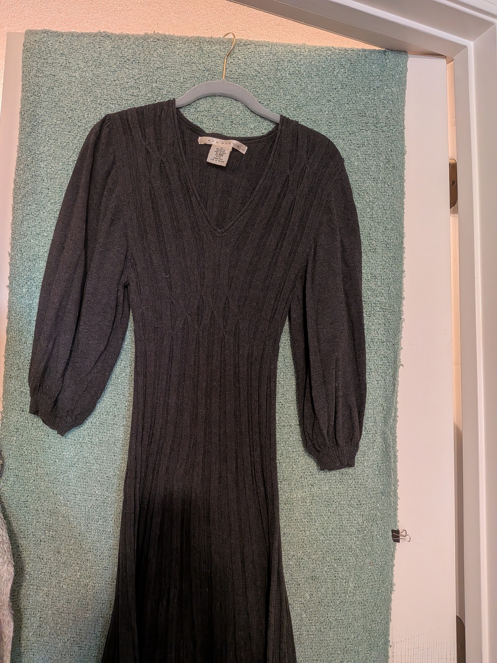 Max Studio Charcoal Ribbed V-Neck Long Sleeve Midi Dress